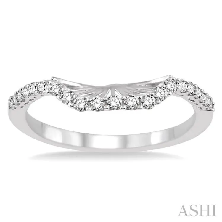 1/4 Ctw Round Cut Diamond Wedding Band in 14K White Gold