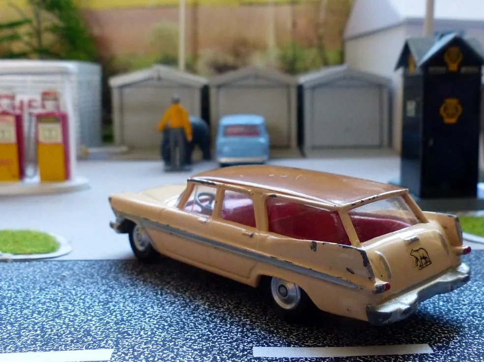 219 Plymouth Suburban Station Wagon (scarce late edition)