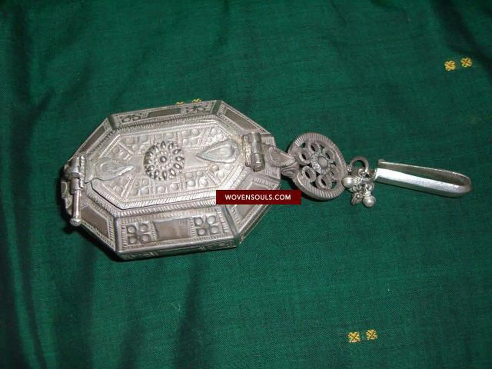 281 SOLD Old Silver Opium Hafeem Box