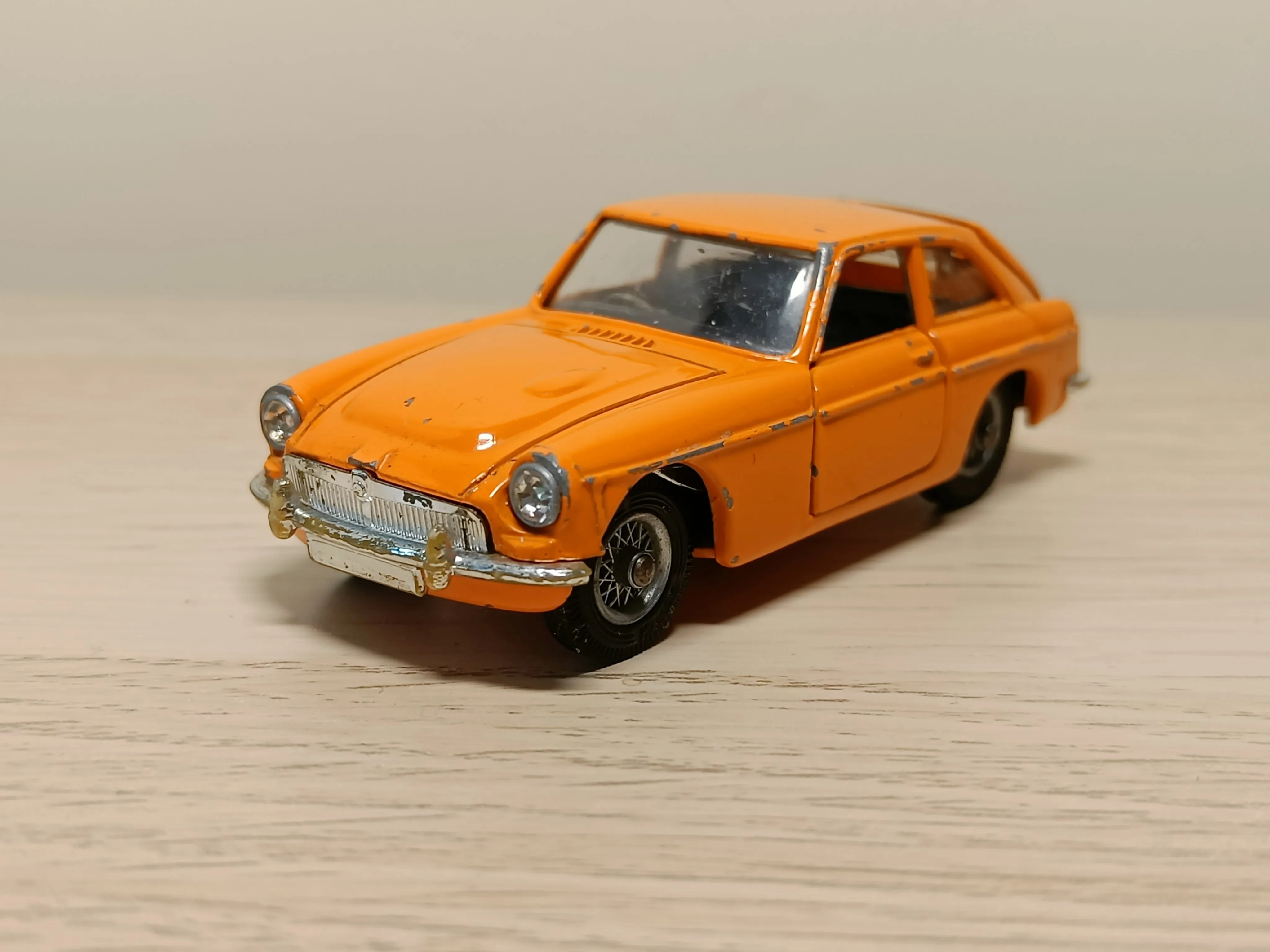 345 MGC GT in orange (1)