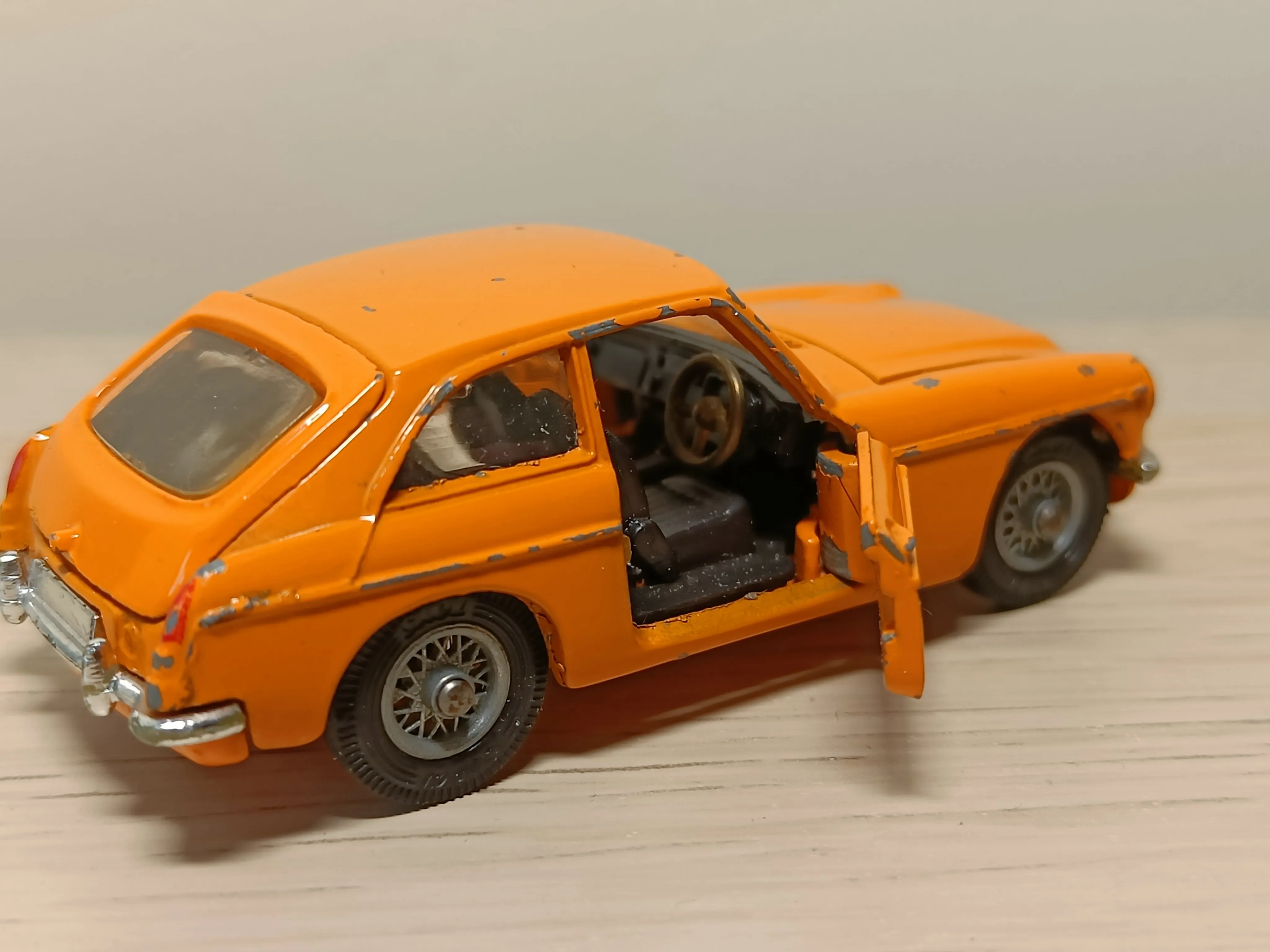 345 MGC GT in orange (1)