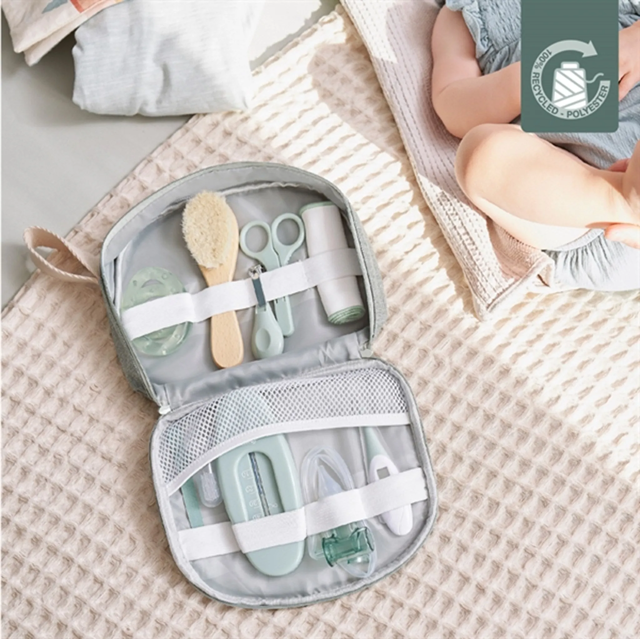 Babymoov Care Set In a Bag Green