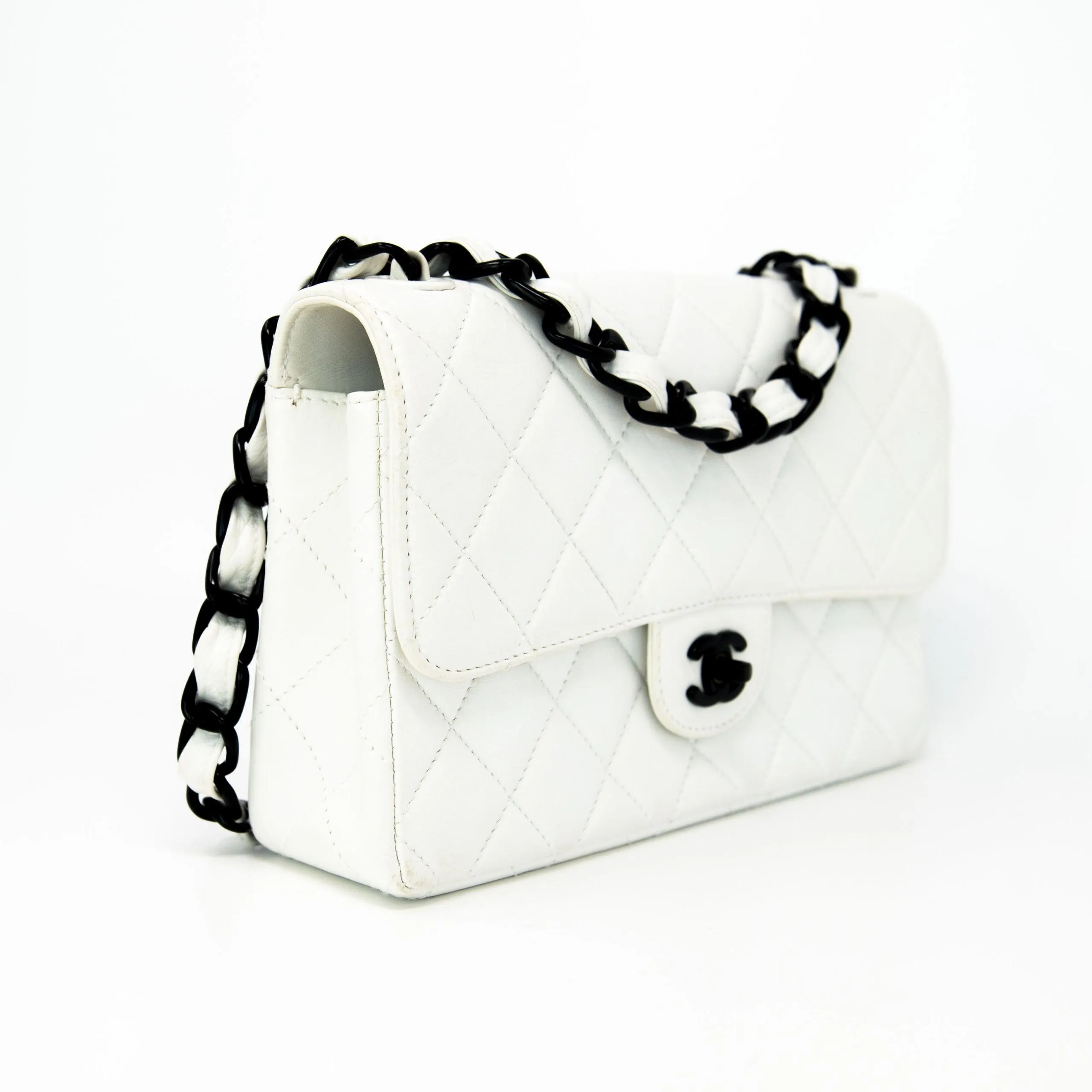 Chanel Vintage White Lambskin Flap Bag