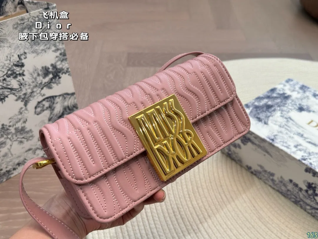 DR434 Miss Dior Flap Bag / 8.2x4.5x2.5inches