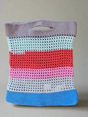 Hand crochet shopper