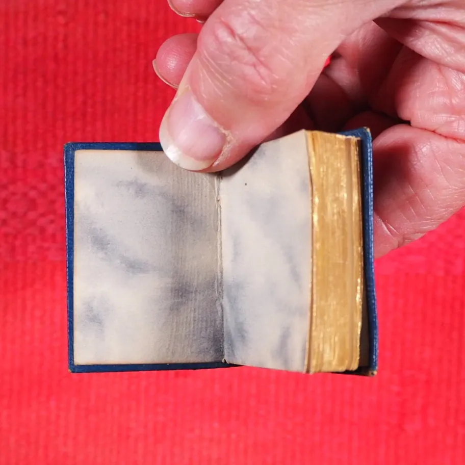 In Memoriam. >>MINIATURE BOOK WITH DUSTJACKET<< Tennyson, Alfred Lord. David Bryce & Son, Glasgow. London, Henry Frowde, Oxford University Press. 1905 CONDITION: VERY GOOD