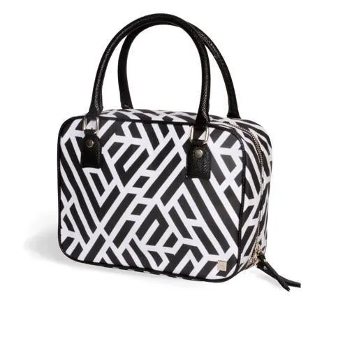 Labyrinth Onyx Voyager Toiletry Bag