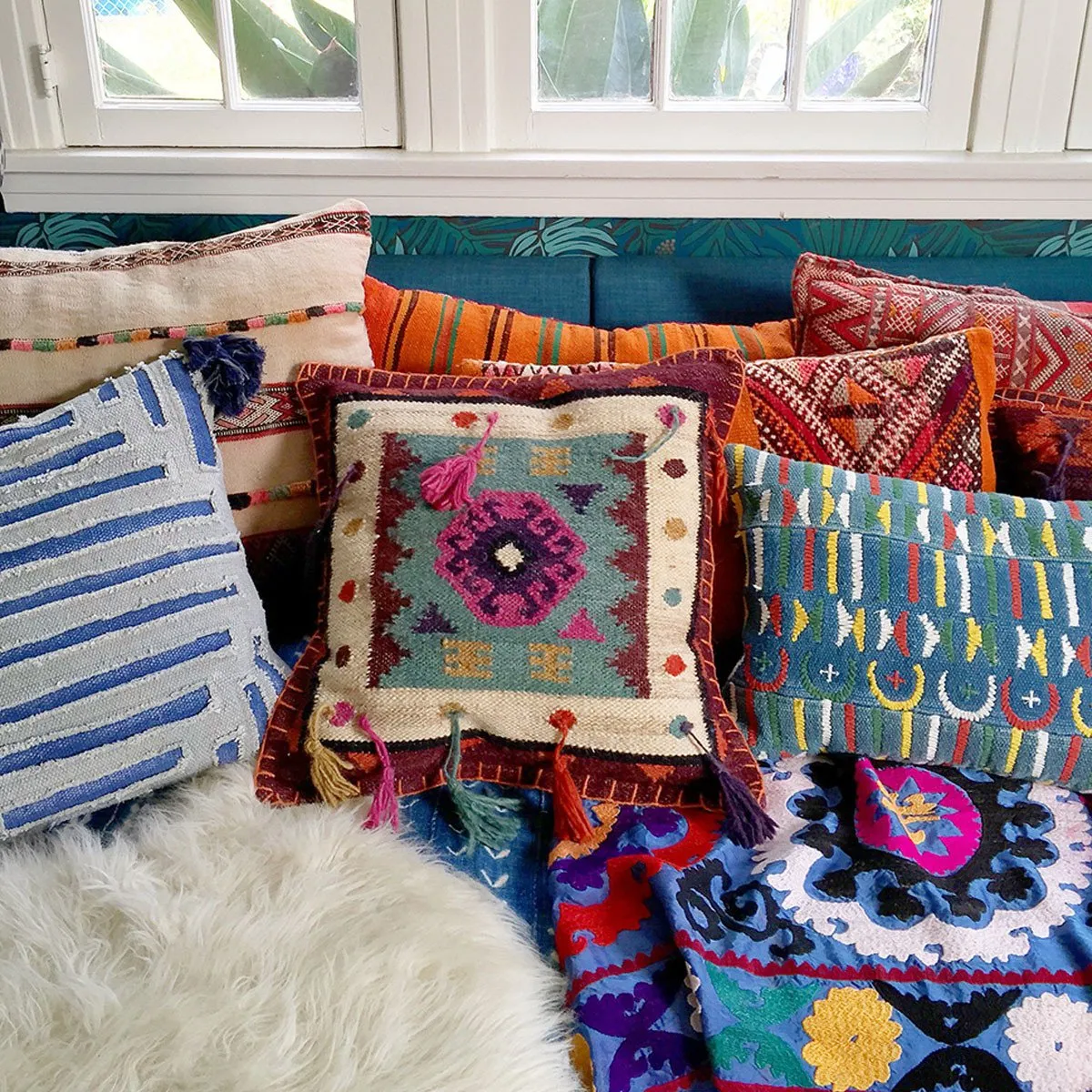 Nomad Pillow by Justina Blakeney® X Loloi