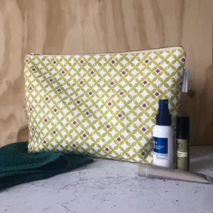 Paola Toiletry Bag