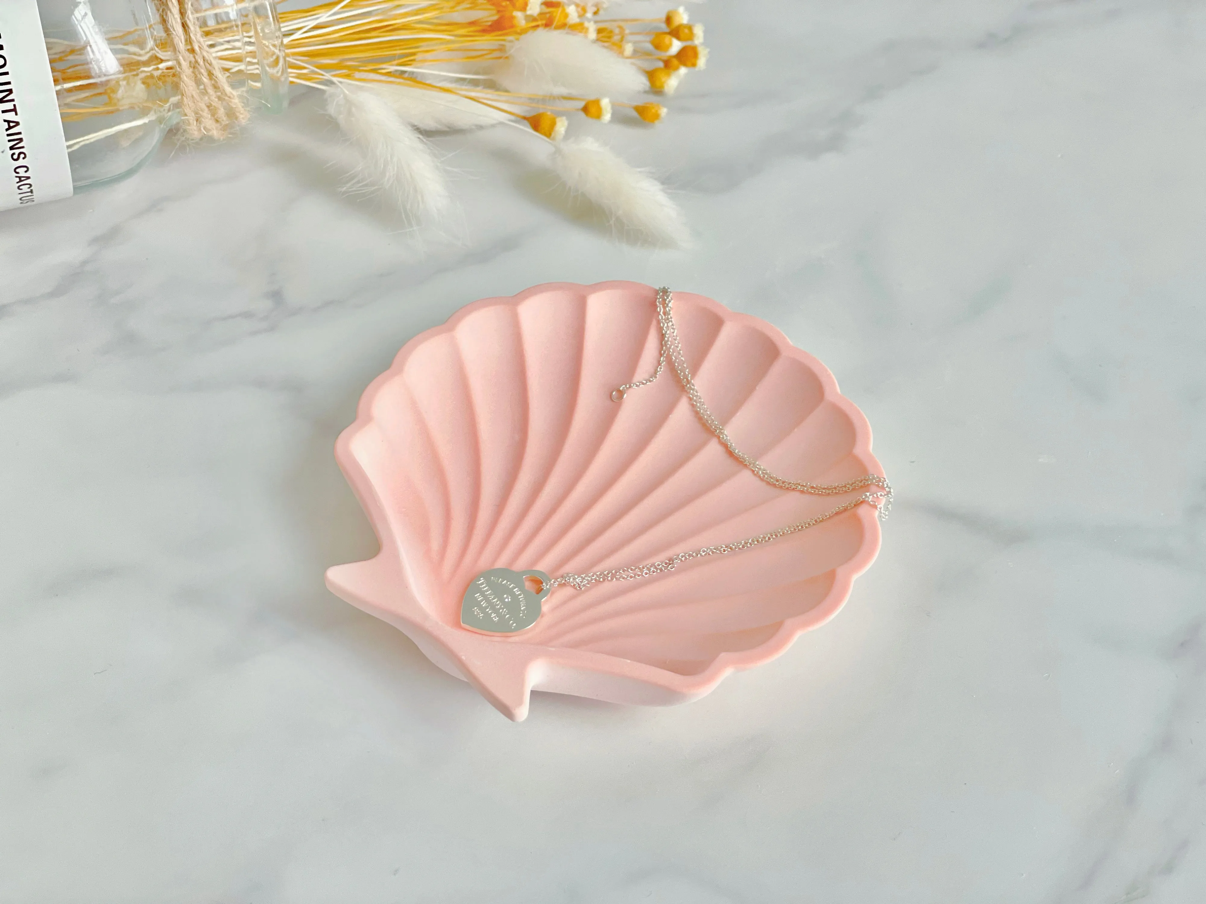 Shell Shaped Decorative Tray