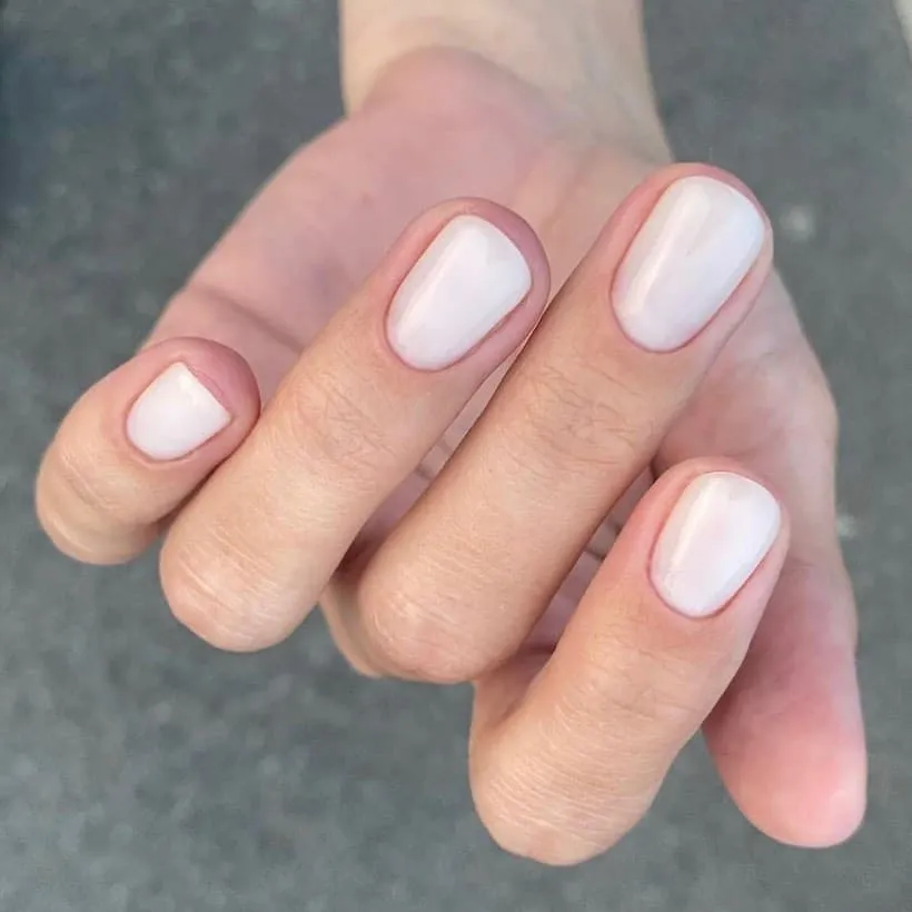 so-pi | Milky white gel polish