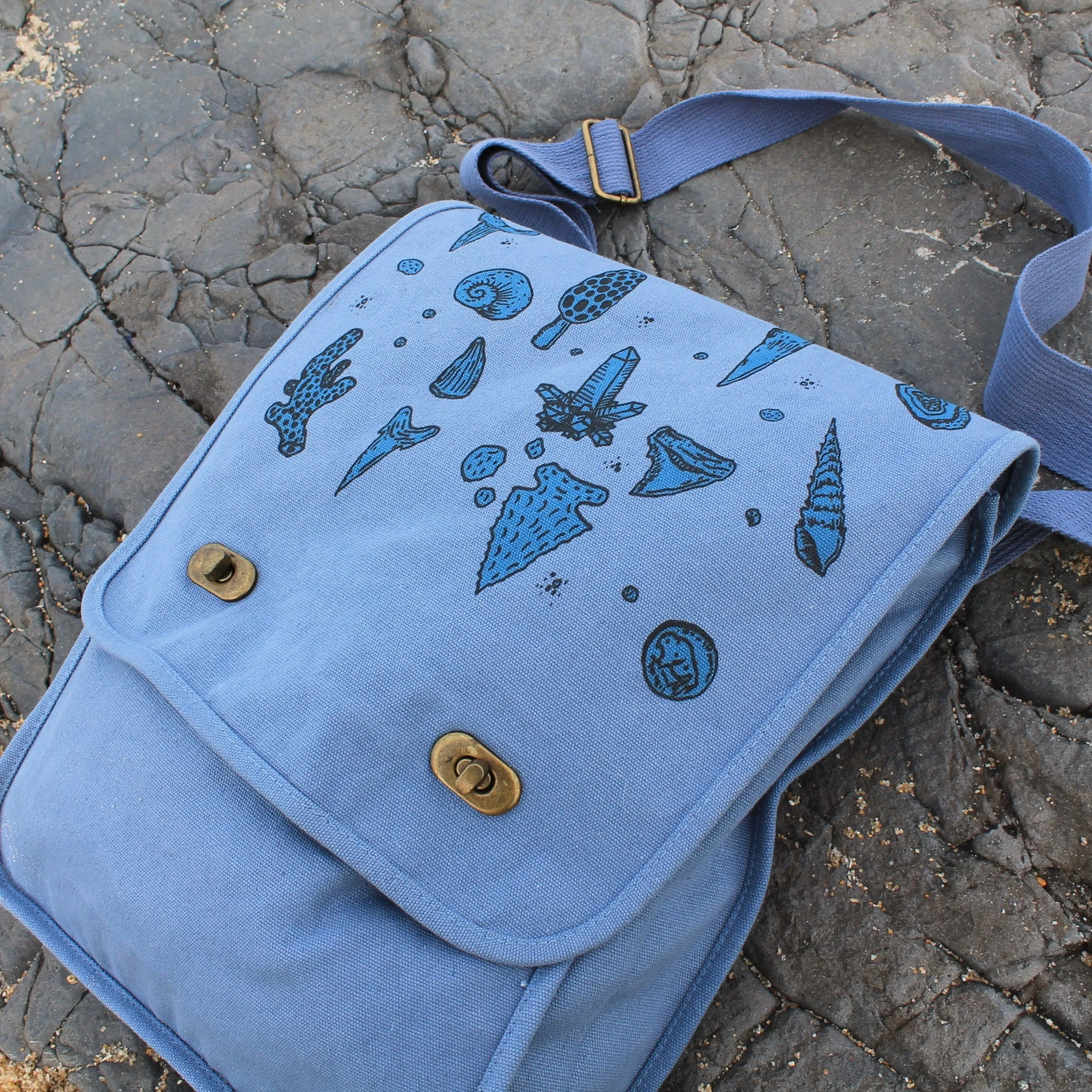 The Collector's Canvas Field Bag